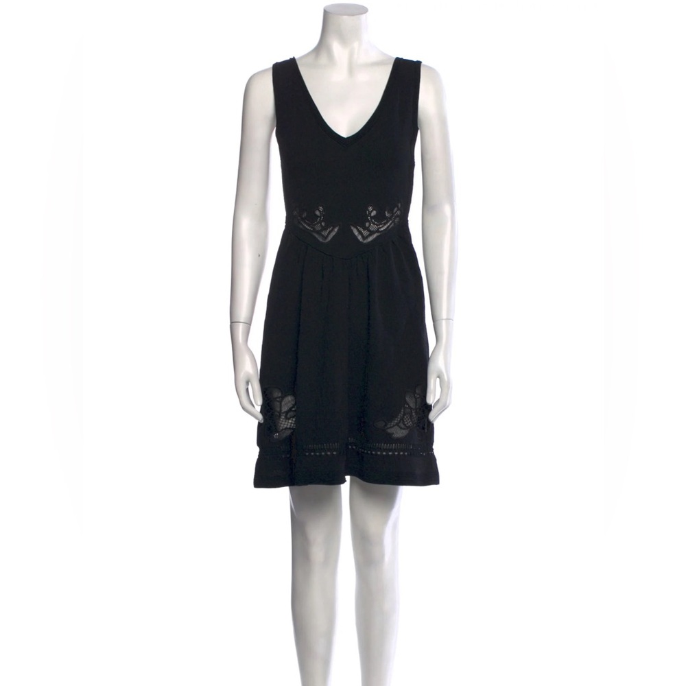 Sandro Elegant Black Embroidered Cut-Out V-Neck  Dress Size 1 in Sandro is an XS